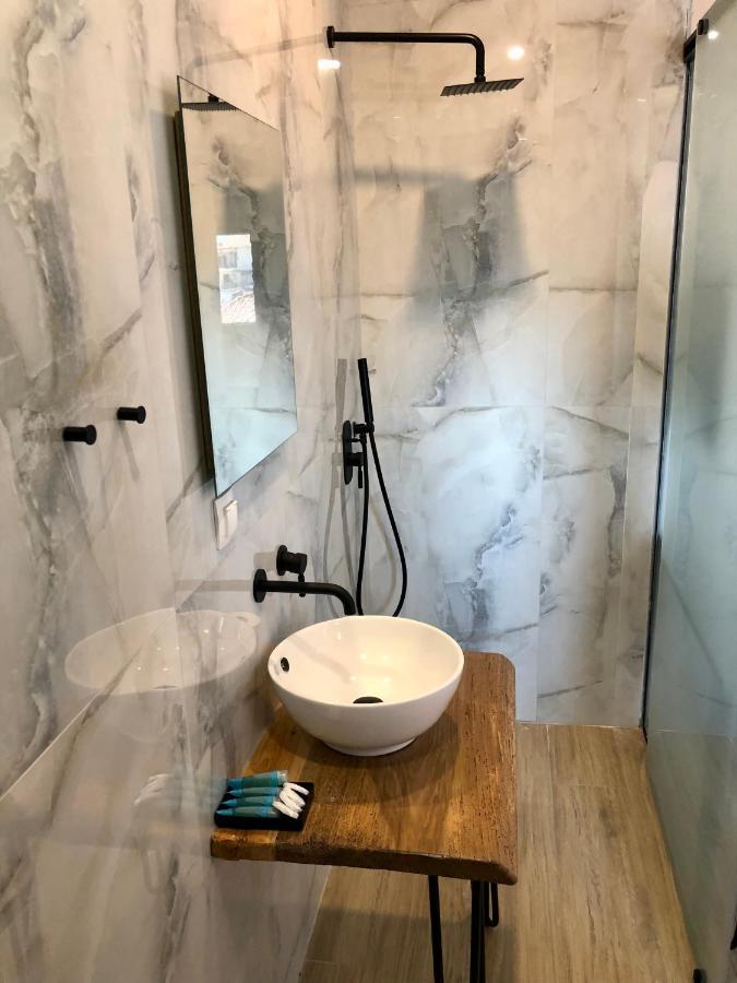 Athonite All Seasons Luxury Suites Ierissós Ngoại thất bức ảnh
