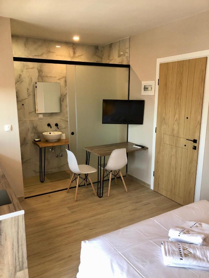 Athonite All Seasons Luxury Suites Ierissós Ngoại thất bức ảnh