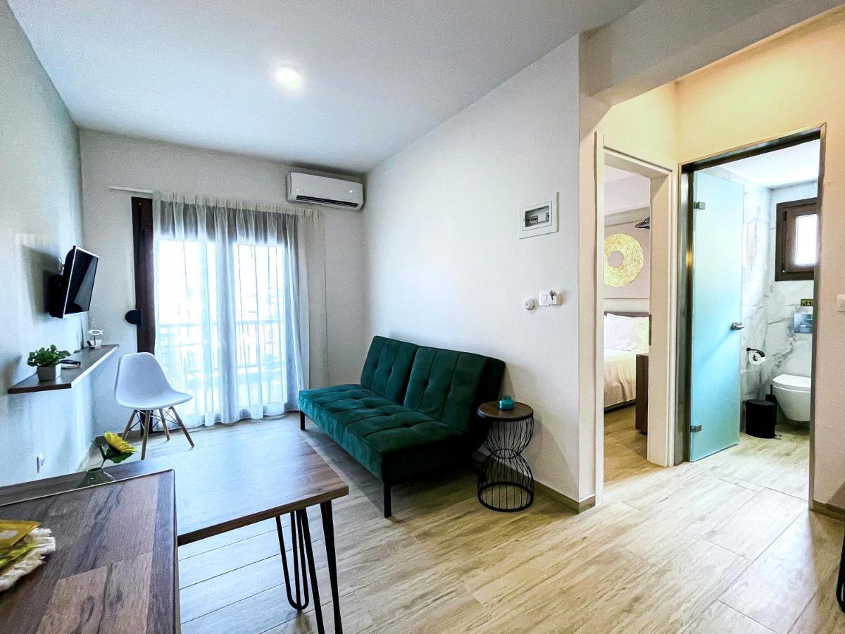 Athonite All Seasons Luxury Suites Ierissós Ngoại thất bức ảnh