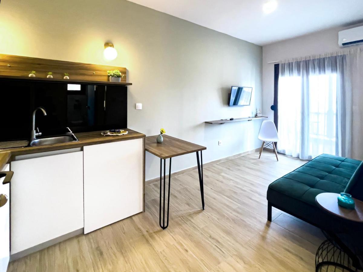 Athonite All Seasons Luxury Suites Ierissós Ngoại thất bức ảnh