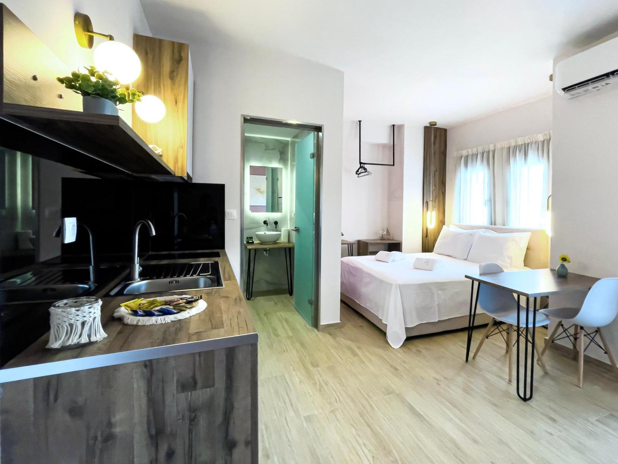 Athonite All Seasons Luxury Suites Ierissós Ngoại thất bức ảnh