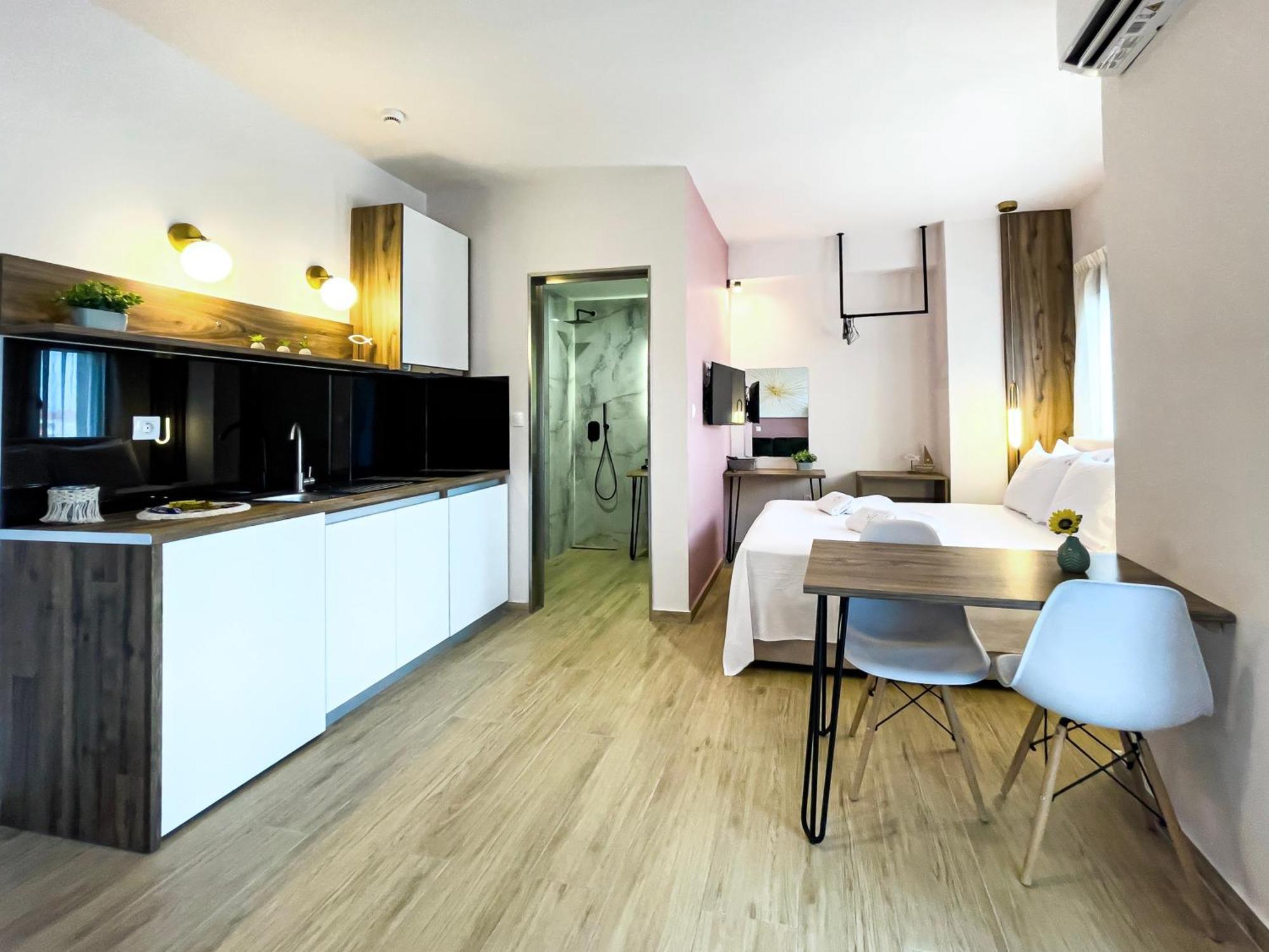 Athonite All Seasons Luxury Suites Ierissós Ngoại thất bức ảnh