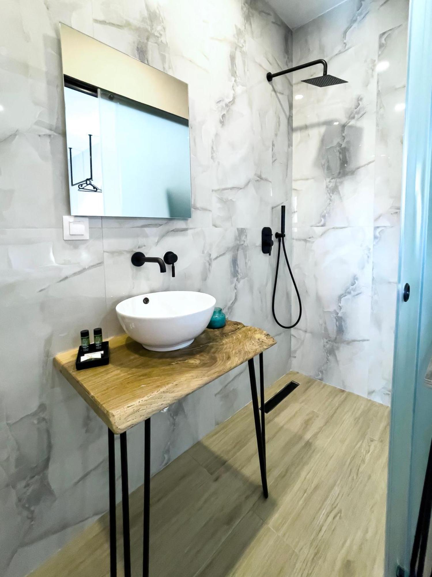 Athonite All Seasons Luxury Suites Ierissós Ngoại thất bức ảnh